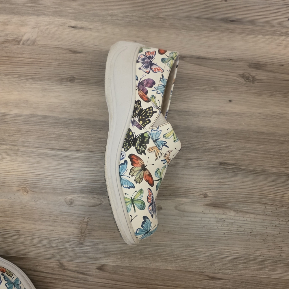 La Forst Slip Resistant Butterfly Pattern Slip On Clog /Work Shoes Size 9.5 - Picture 4 of 6